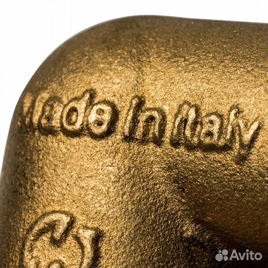 Stout Угольник вн 1/2