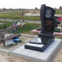Благоустройство могил на кладбище, Хабаровск