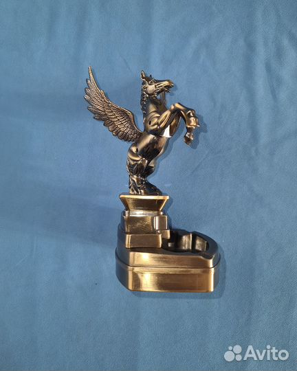 Пепельница зажигалка Пегас