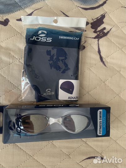 Очки для плавания, шапочка и шорты (новые)