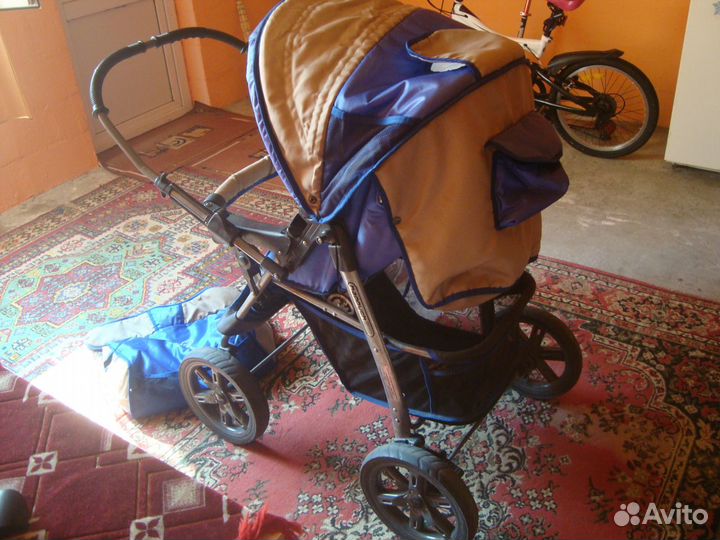 Продаю коляску 