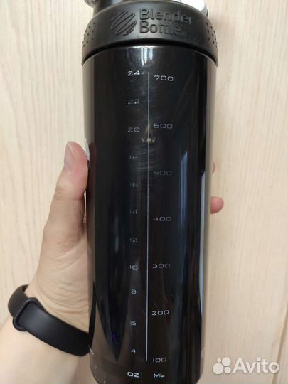 Шейкер для спортивного питания Blender Bottle
