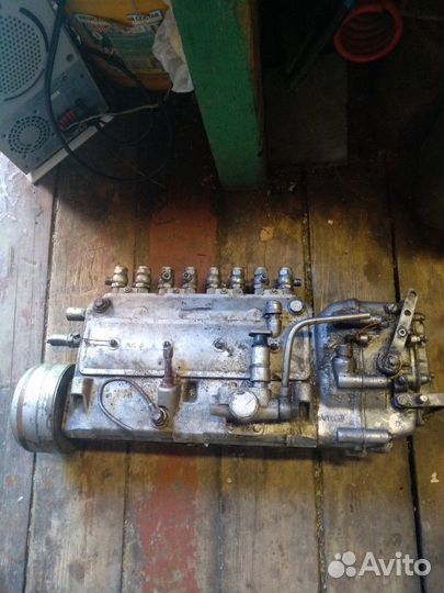 Продам запчасти на спец технику Стартёр