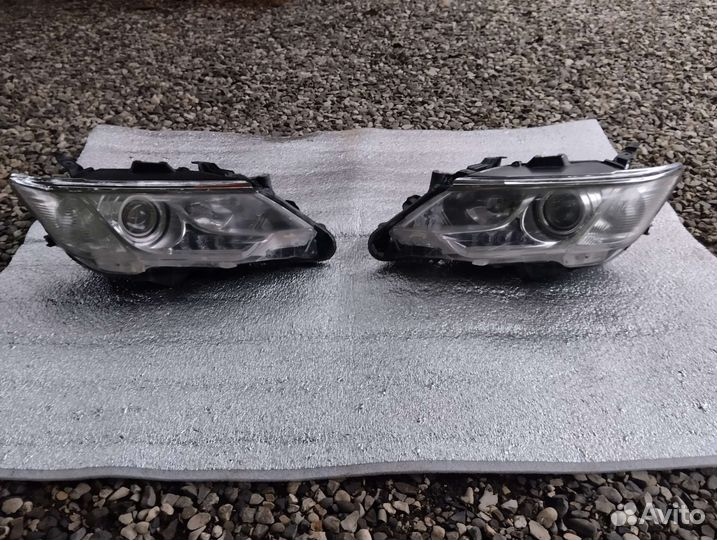 Фары на toyota camry 50