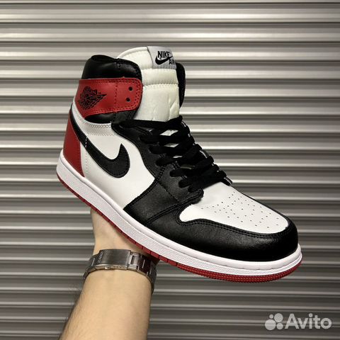 Кроссовки Nike Air Jordan 1