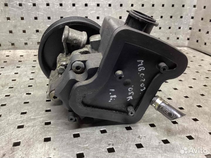 Насос гидроусилителя Mercedes-Benz C-Class