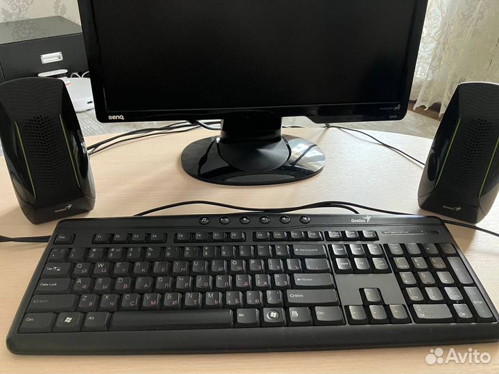 Монитор для компьютера benq с клавиатурой
