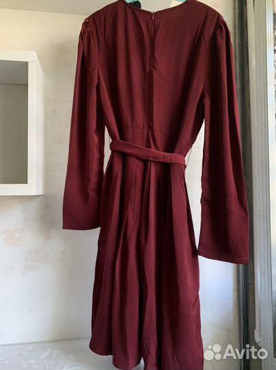 Платье с поясом