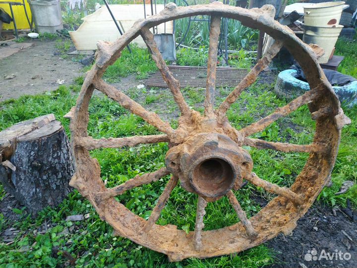 Колесо старинное
