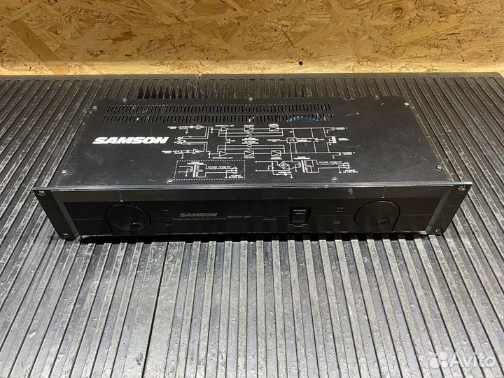 Студийный усилитель Samson servo 260