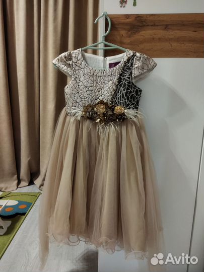 Продам платье