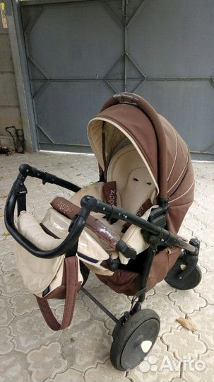 Коляска Zippy