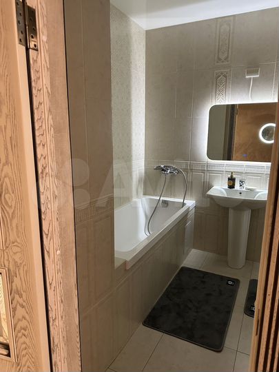 2-к. квартира, 59 м², 1/9 эт.