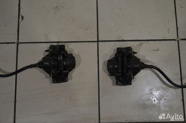 Тормозной суппорт задний правый Mercedes-Benz W210