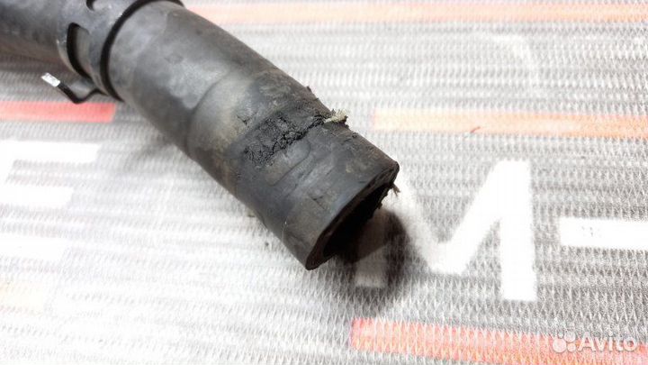 Патрубок системы охлаждения Volkswagen Passat B6