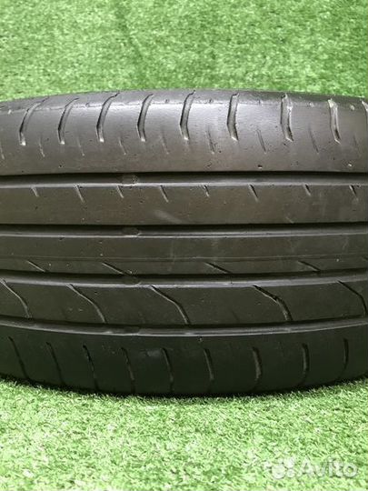 Continental ContiPremiumContact 2 215/55 R17 94V