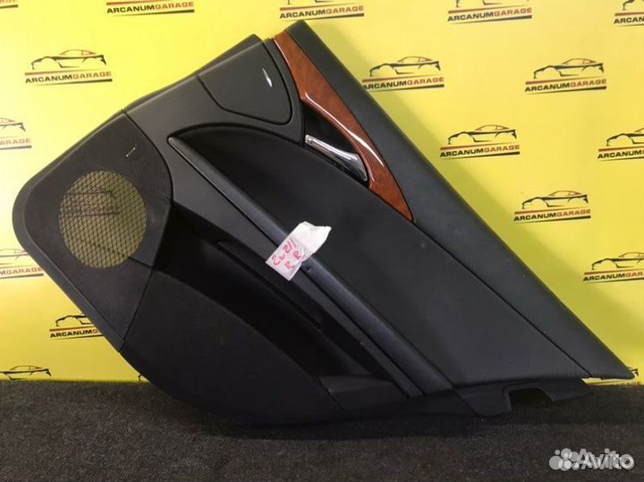 Обшивка двери задняя правая Mercedes 211 W211