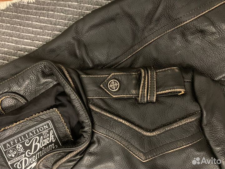 Винтажная кожаная мужская мотокуртка