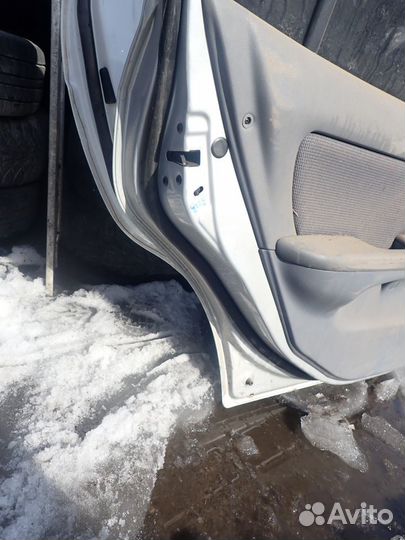 Дверь задняя левая для Hyundai Elantra 2000-2010