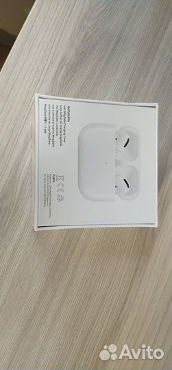 Наушники AirPods pro with wireless charging case