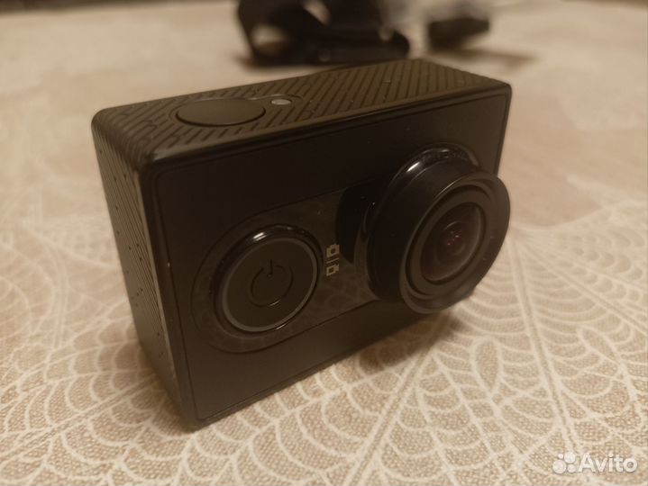 Экшн камера xiaomi yi