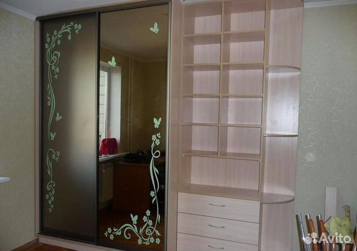 Стенка в гостиную