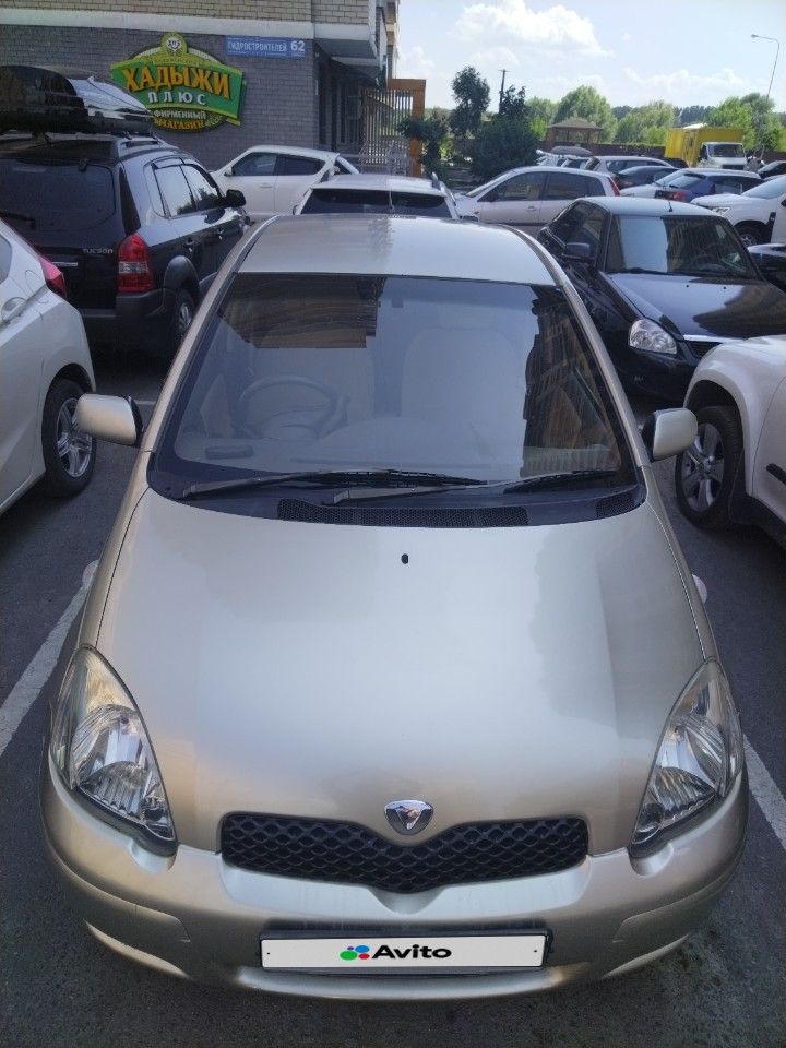 Toyota Vitz: фото владельца