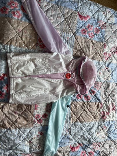 Ветровка для девочки