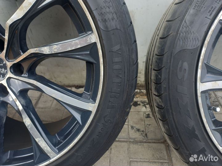 Колёси в сборе разно широкий