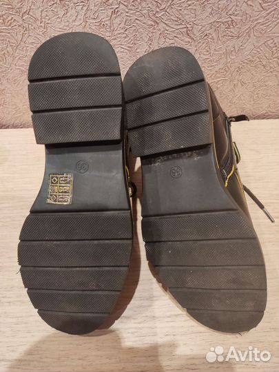 Ботинки демисезонные для девочки 36 размер