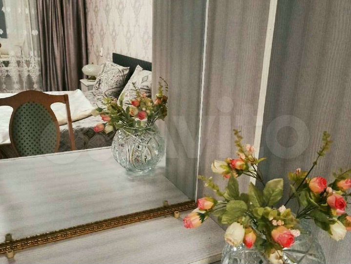 2-к. квартира, 60 м², 1/6 эт.