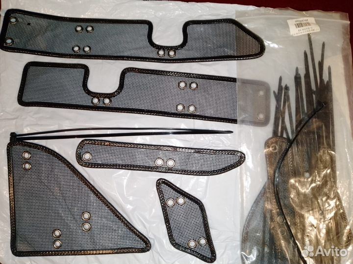 8шт. набор для защиты радиатора Nissan Qashqai J11