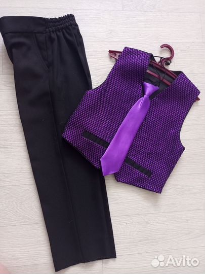 Костюм жилетка и брюки