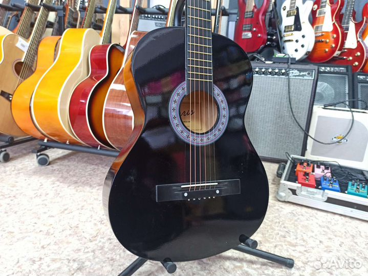 Акустическая гитара, новая