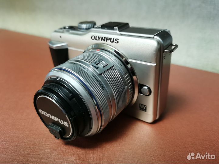Компактный фотоаппарат olympus E-PL1