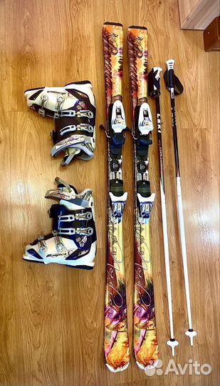 Горные лыжи женские комплект