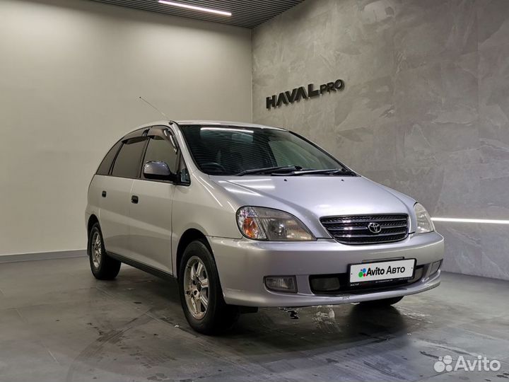 Toyota Nadia 2.0 AT, 2001, 299 999 км