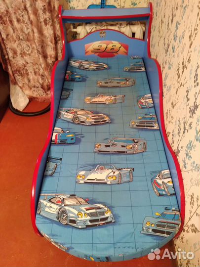 Кровать машина