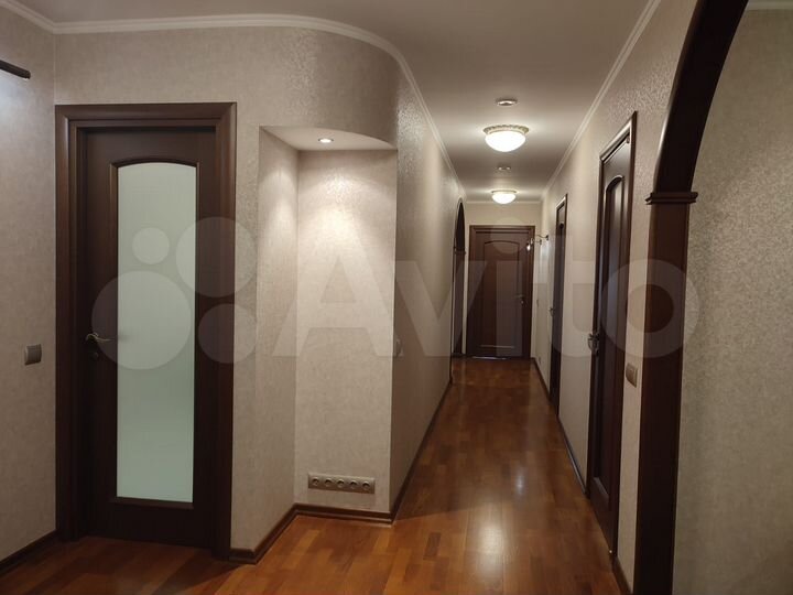 4-к. квартира, 130 м², 6/18 эт.