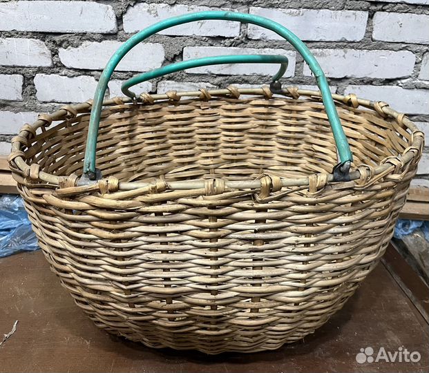Корзина плетеная большая