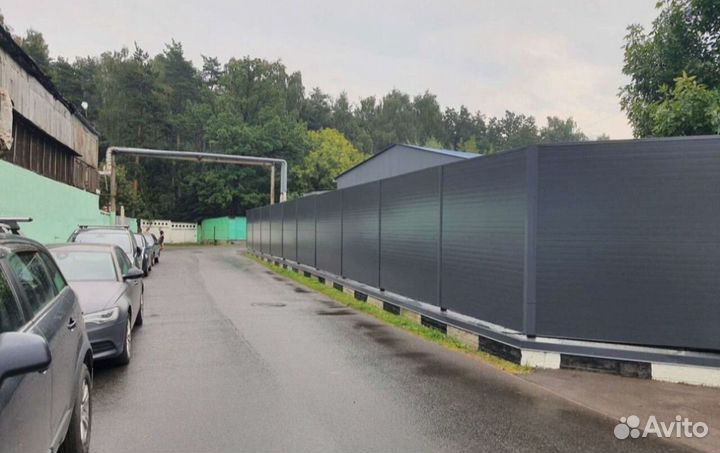 Забор из сэндвич панелей