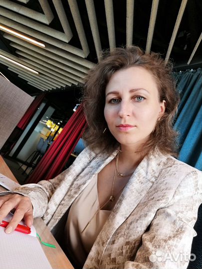 Дверь входная деревянная