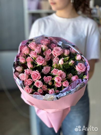 11 кустовых роз