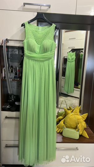 Нарядное платье на р 44