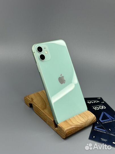 iPhone 11, 64 ГБ