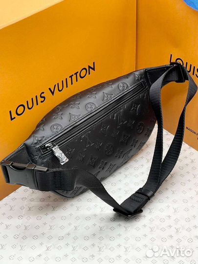 Поясная сумка Louis Vuitton Discovery PM