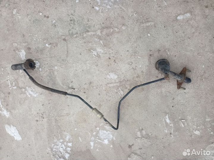 Бачок сцепления Опель Мовано с трубкой