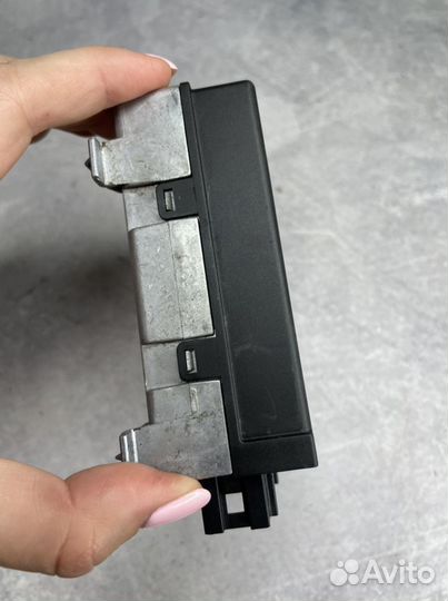 Блок управления крышкой багажника Mercedes w221 S