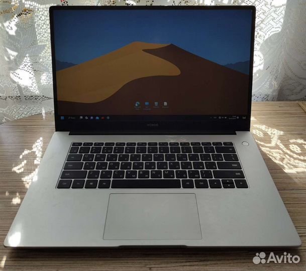 Honor MagicBook 15 AMD