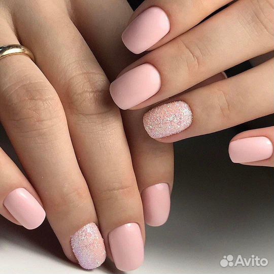 Маникюр и педикюр